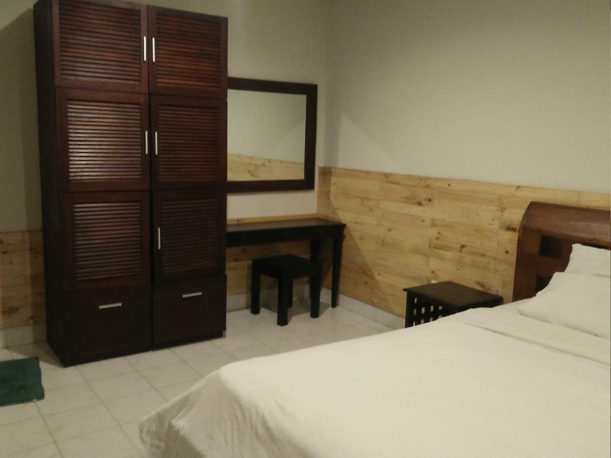 Made House Homestay And Dormitory Санур Экстерьер фото