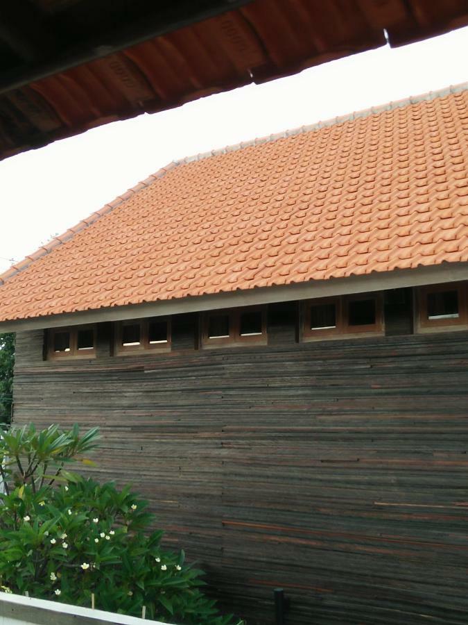 Made House Homestay And Dormitory Санур Экстерьер фото